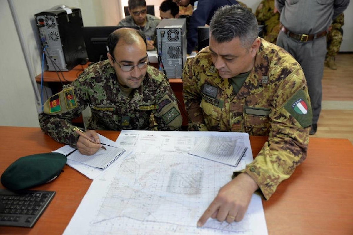 Afghanistan, militari italiani concludono il corso map reading per le forze di sicurezza afgane