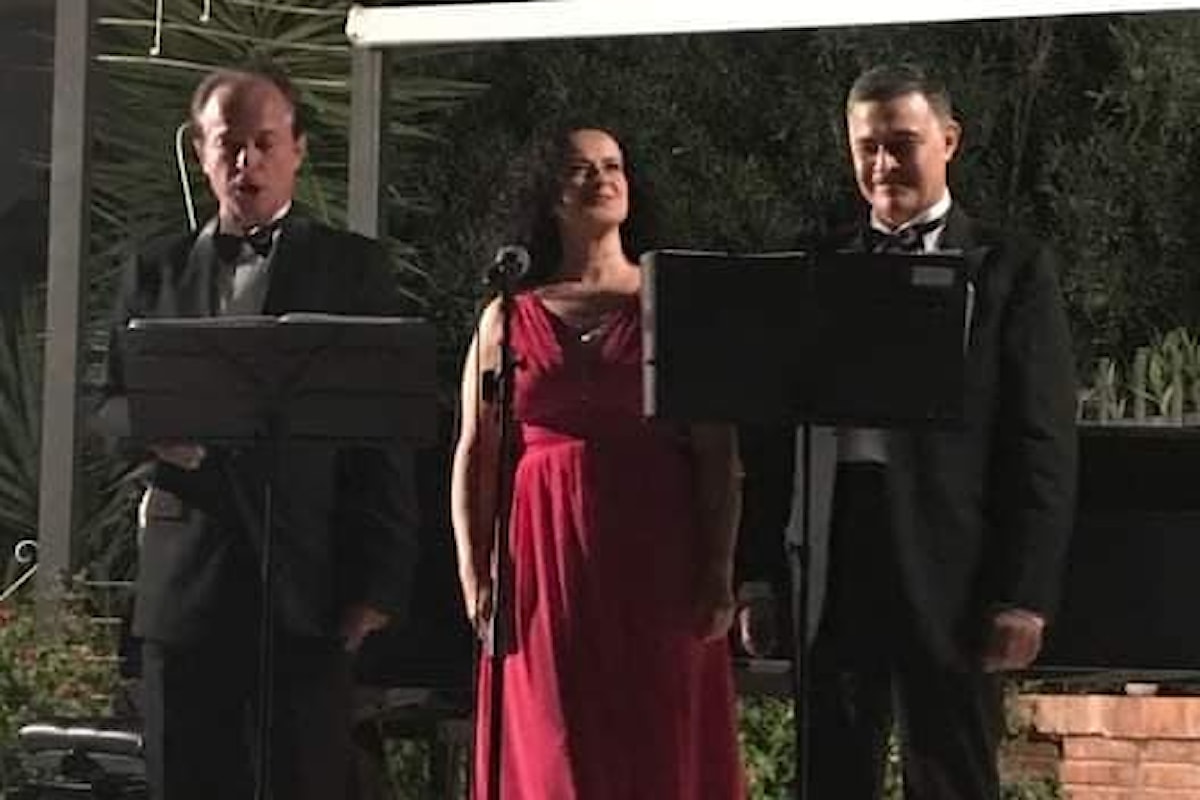 Applausi e grande successo per il Recital del Trio lirico De Maio Lupoli al Giardino di Palazzo del Trono di Cetraro