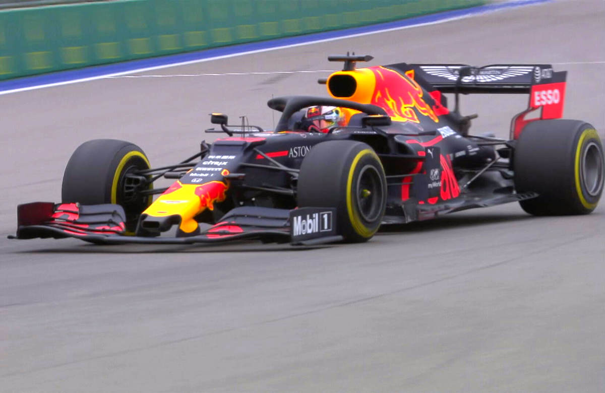 Formula 1, a Sochi nelle libere del venerdì la Red Bull di Verstappen è davanti a tutti