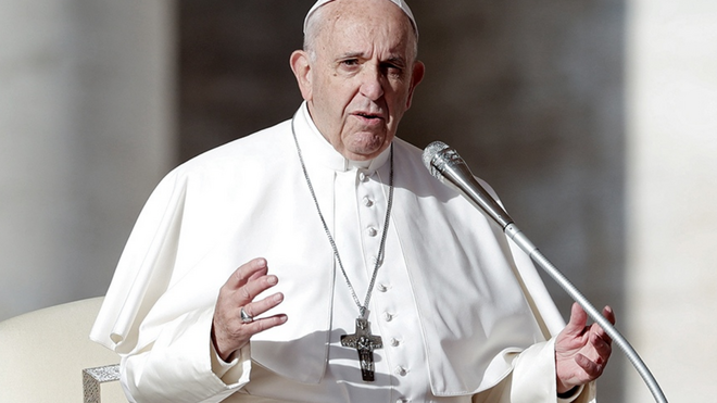Papa preoccupato per effetti della pandemia mondiale sull'occupazione