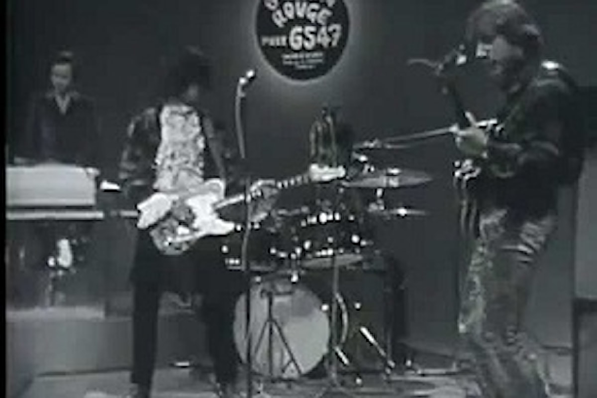 Una band che è entrata nella storia della musica per essere stata trampolino di lancio di grandissimi chitarristi: The Yardbirds