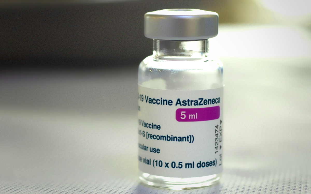 Flop del vaccino AstraZeneca a Napoli: tutto ampiamente prevedibile!