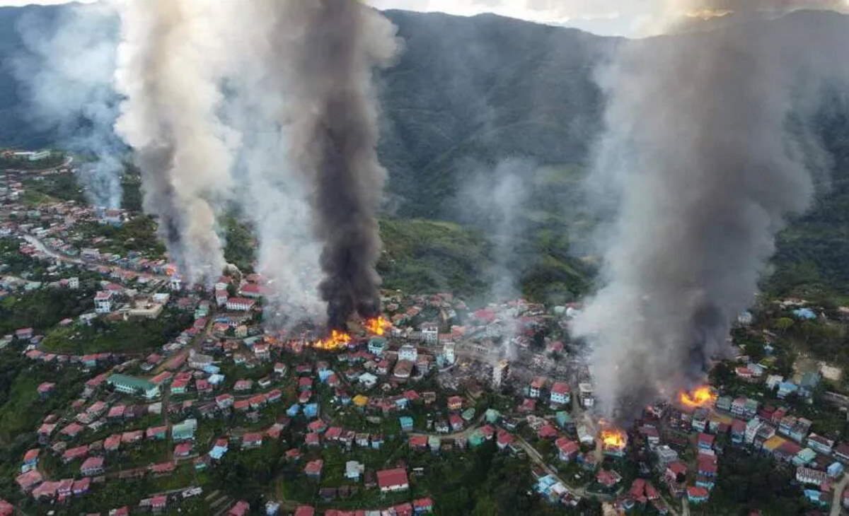 Myanmar, distrutto dalle fiamme l'ufficio di Save the Children a Thantlang