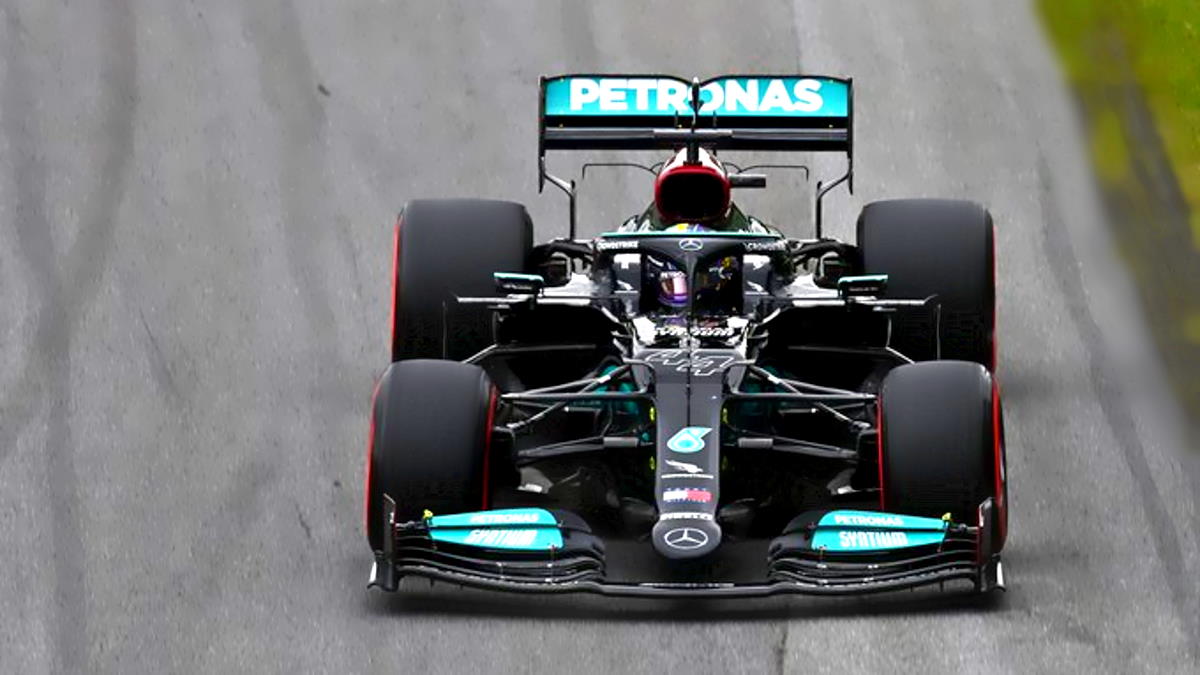 Formula 1, Hamilton il più veloce nelle qualifiche per la gara sprint del GP di San Paolo