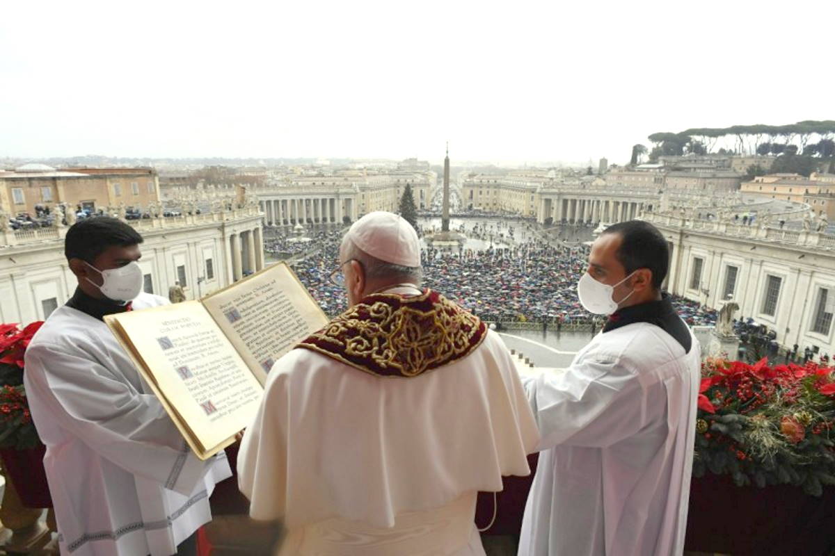 Il messaggio Urbi et Orbi di papa Francesco per il Natale 2021