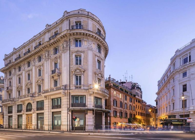 La storia italiana di un elegante palazzo: dai Frati Neri alla Banca d'Italia