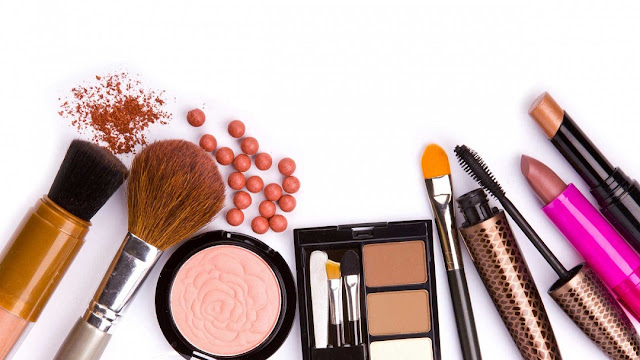 Cosmetici per la cura del corpo? Se c'è troppa chimica rischio di gravi malattie
