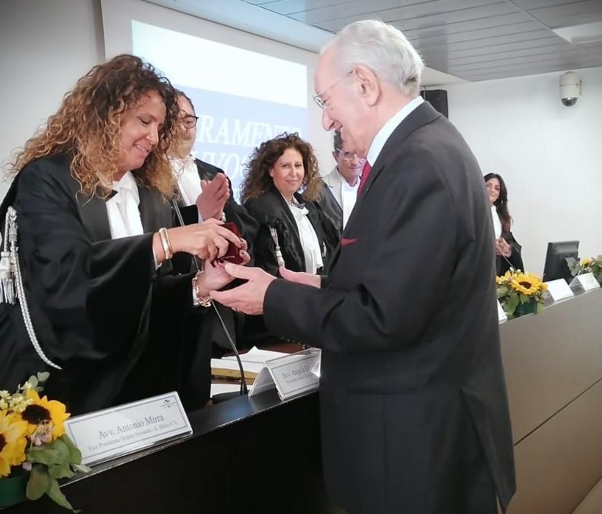 Alla "Scuola di Formazione Forense" conferita dall’Ordine nomina di Senatore all’Avv.Mario Romano