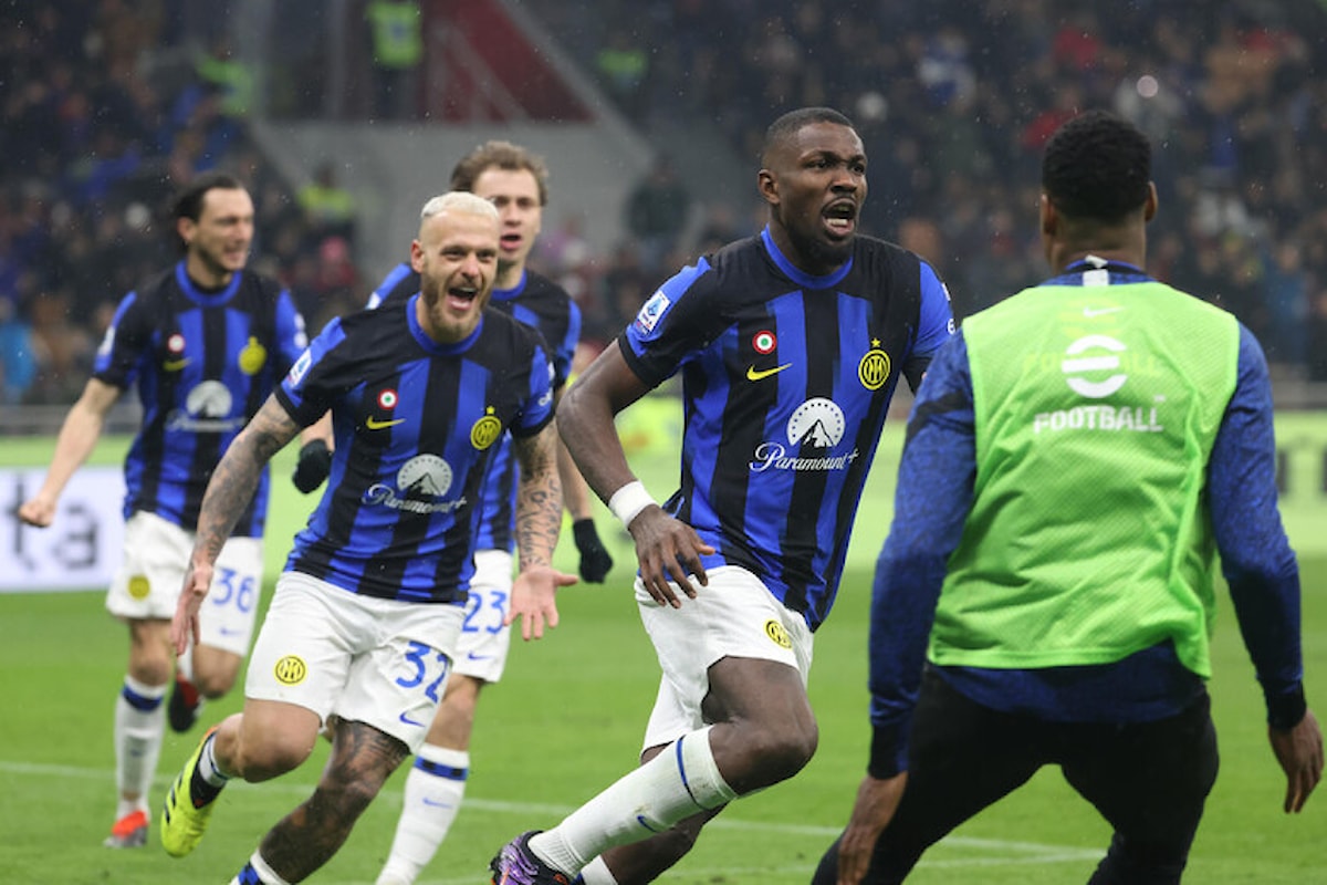 ORA E' UFFICIALE: L'Inter è Campione d'Italia, battuto per 2-1 nel derby, il Milan