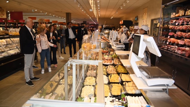 Inaugurato il superstore Conad di Chiaravalle (AN) alla presenza del Sindaco Cristina Amicucci