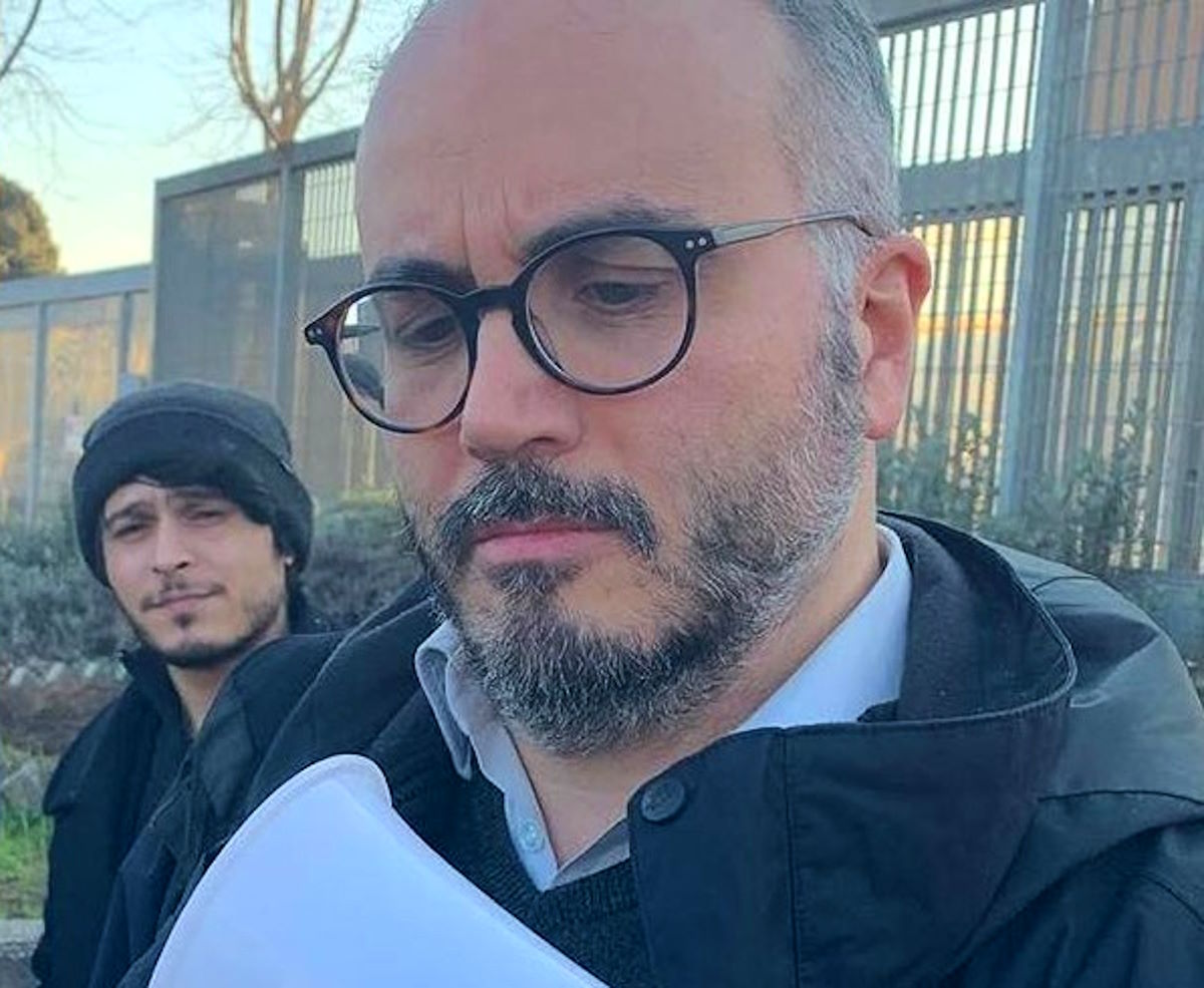 Il caso di Christian Raimo ci dimostra che il governo Meloni è formato non da conservatori, ma da (post) fascisti