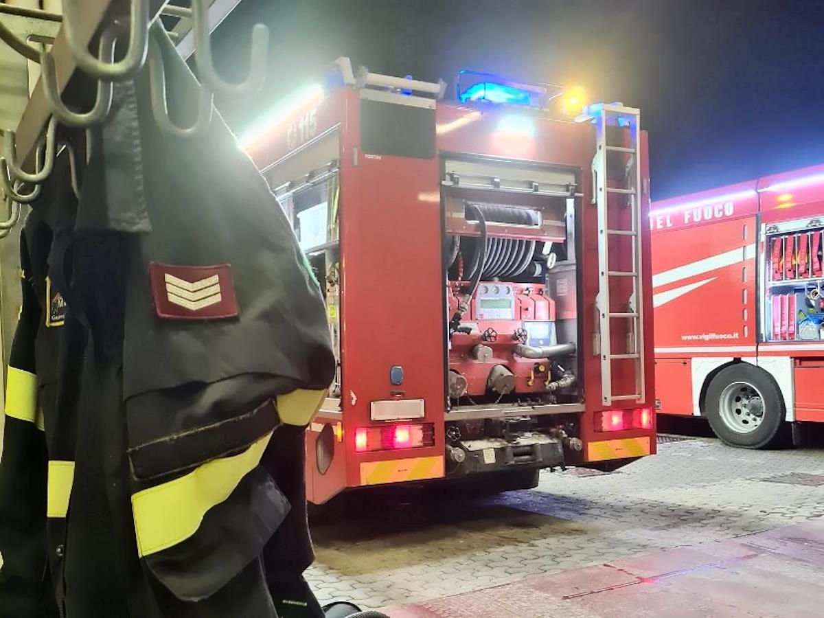 Reggio Calabria: Un'anziana di 87 anni muore nell'incendio della sua abitazione in centro