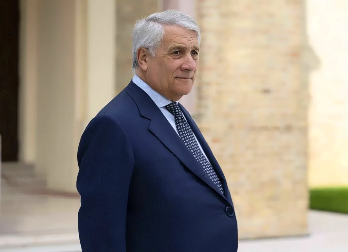 L'inadeguato Tajani - senza spiegarlo - sostiene che quanto accade a Gaza non è genocidio