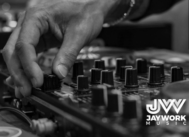 Simone Berto - Right Now e Nineteen Sixty-Two - There Is Still Time: il suono di Jaywork music spinge forte