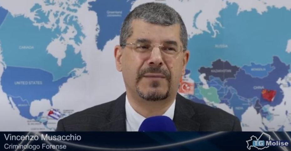 Il criminologo Vincenzo Musacchio a Radio WBZ Boston: “La povertà culturale agevola la proliferazione mafiosa”