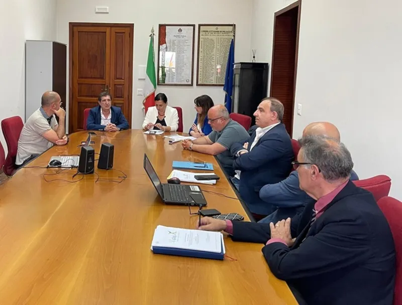 Milazzo (ME) - Presentato il progetto “Vicini per” per contrastare l’isolamento e l’esclusione sociale dei più fragili
