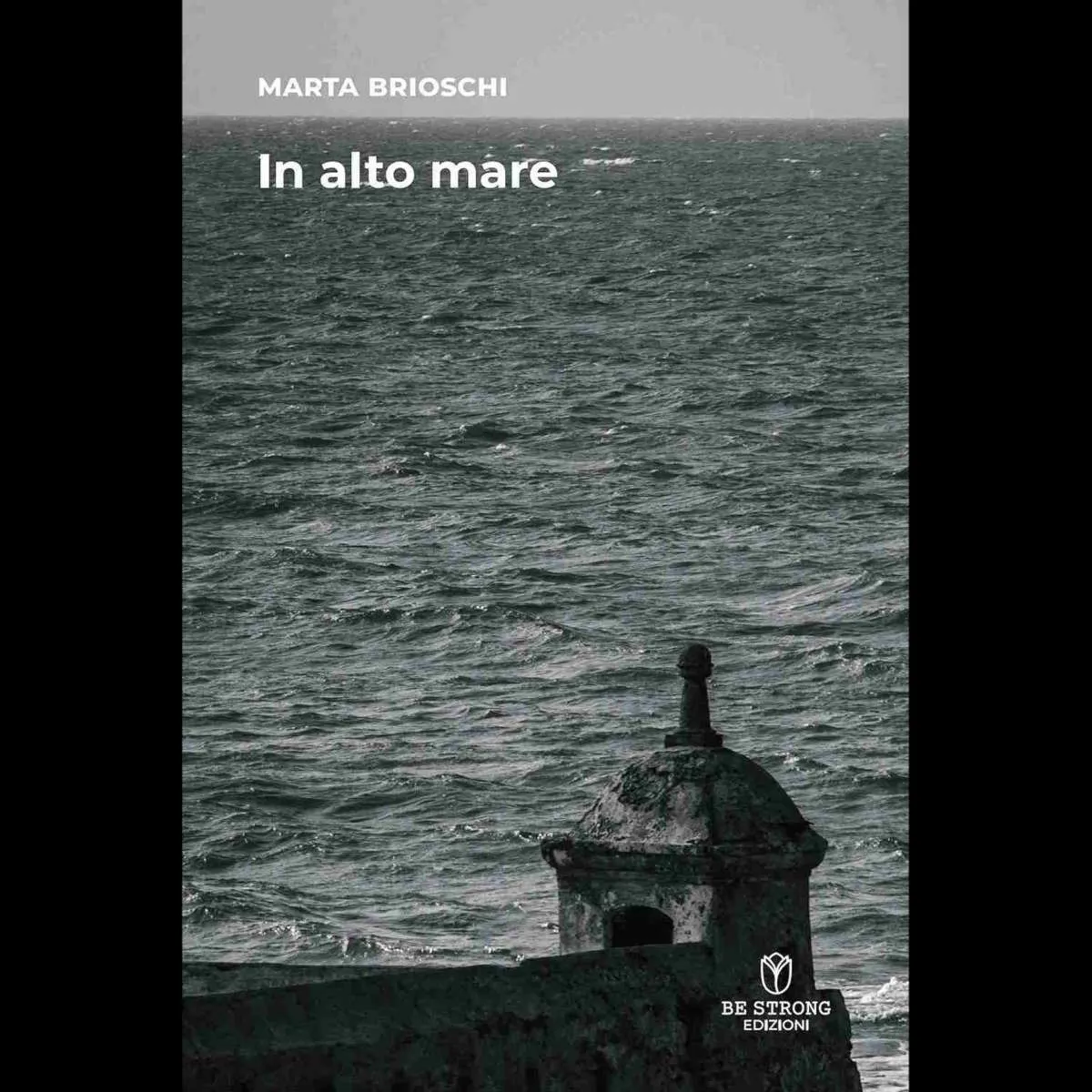 “In alto mare”: un mistero di famiglia che attraversa oceani, generazioni e identità