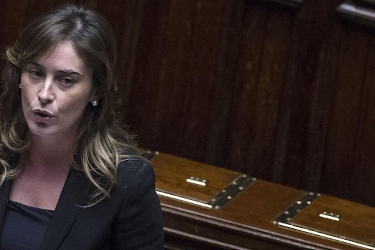 Alla Camera si discute la sfiducia al ministro Boschi