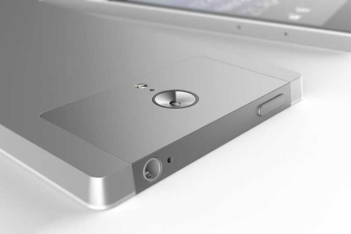 Dissertazione filosofica sul Surface Phone ovvero Microsoft se ci sei batti un colpo!