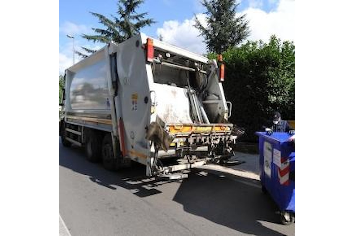 Sciopero rifiuti, annullata la protesta indetta per il 13 e 14 luglio: c'è il rinnovo del contratto