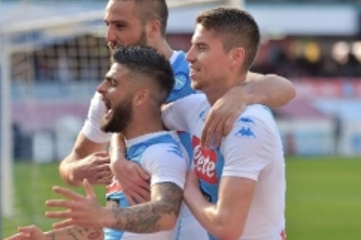 Serie A.Napoli-Crotone 3-0 con doppietta di Insigne