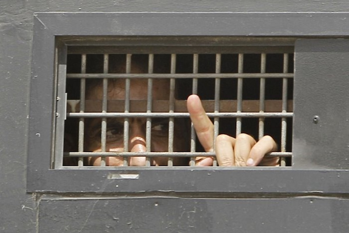 700 palestinesi detenuti nelle carceri israeliane hanno dichiarato lo sciopero della fame