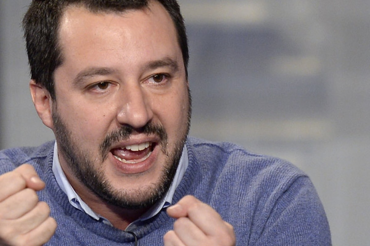 A furia di dargli del fascista Salvini si è rafforzato